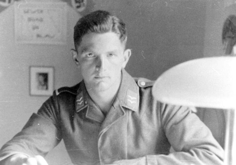 1Hipley Mohn pilot