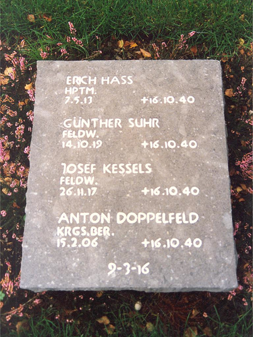 5 Grave of Ju 88 crew Bishops Stortford KG30