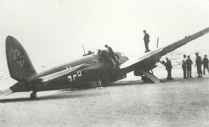 26.08.1940 4./KG55 Heinkel He 111P Wnr.2124 Lt. Metzger Location ...