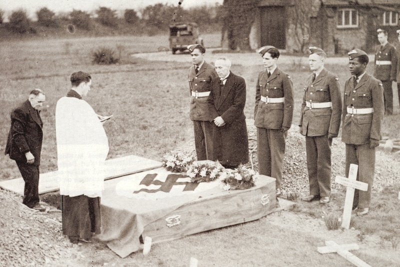Becontree cemetery 25.03.44 Burial of Lt Kohn, Uffz Donzyk, Uffz Prodehl