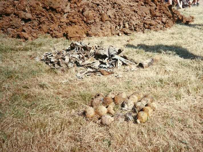 8 Copy of scan0004